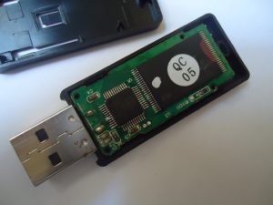 Pen Drive aberto 300x225 - Pen_Drive_aberto